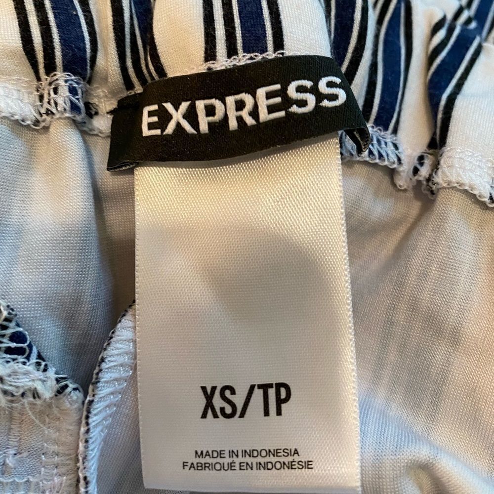 Express Blue & White Nautical Striped Paper Bag Shorts Oversized with Pockets - Picture 6 of 7